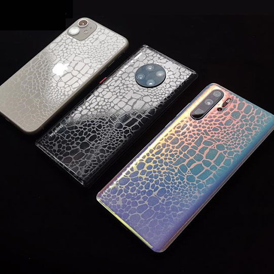 Textured mobile phone skin