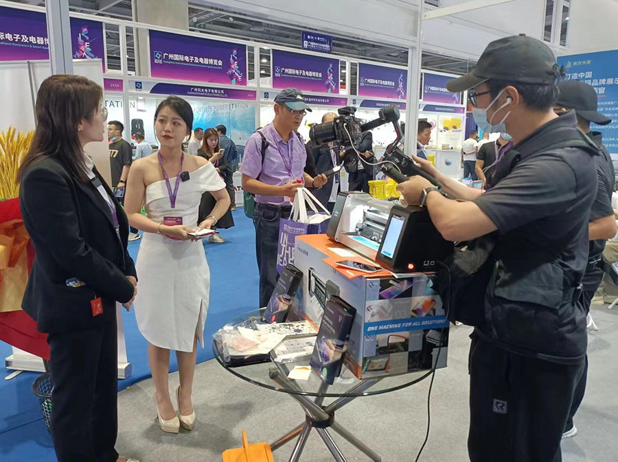 Mietubl screen protector machine showcase in IEAE
