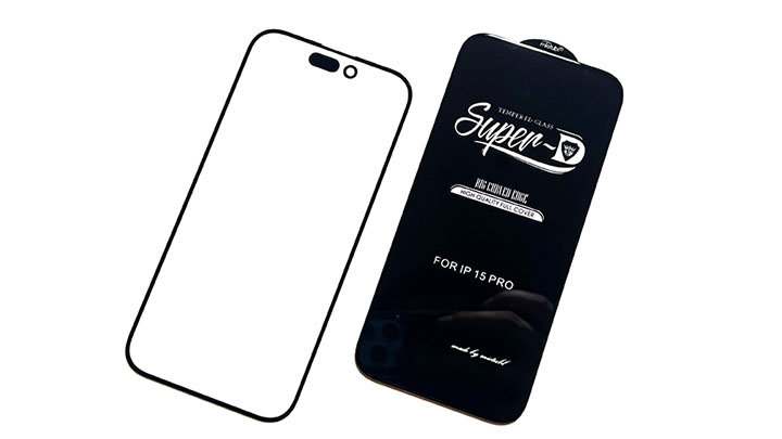 Screen protector for iPhone 15
